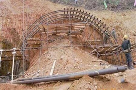 余江钢花管锚杆施工